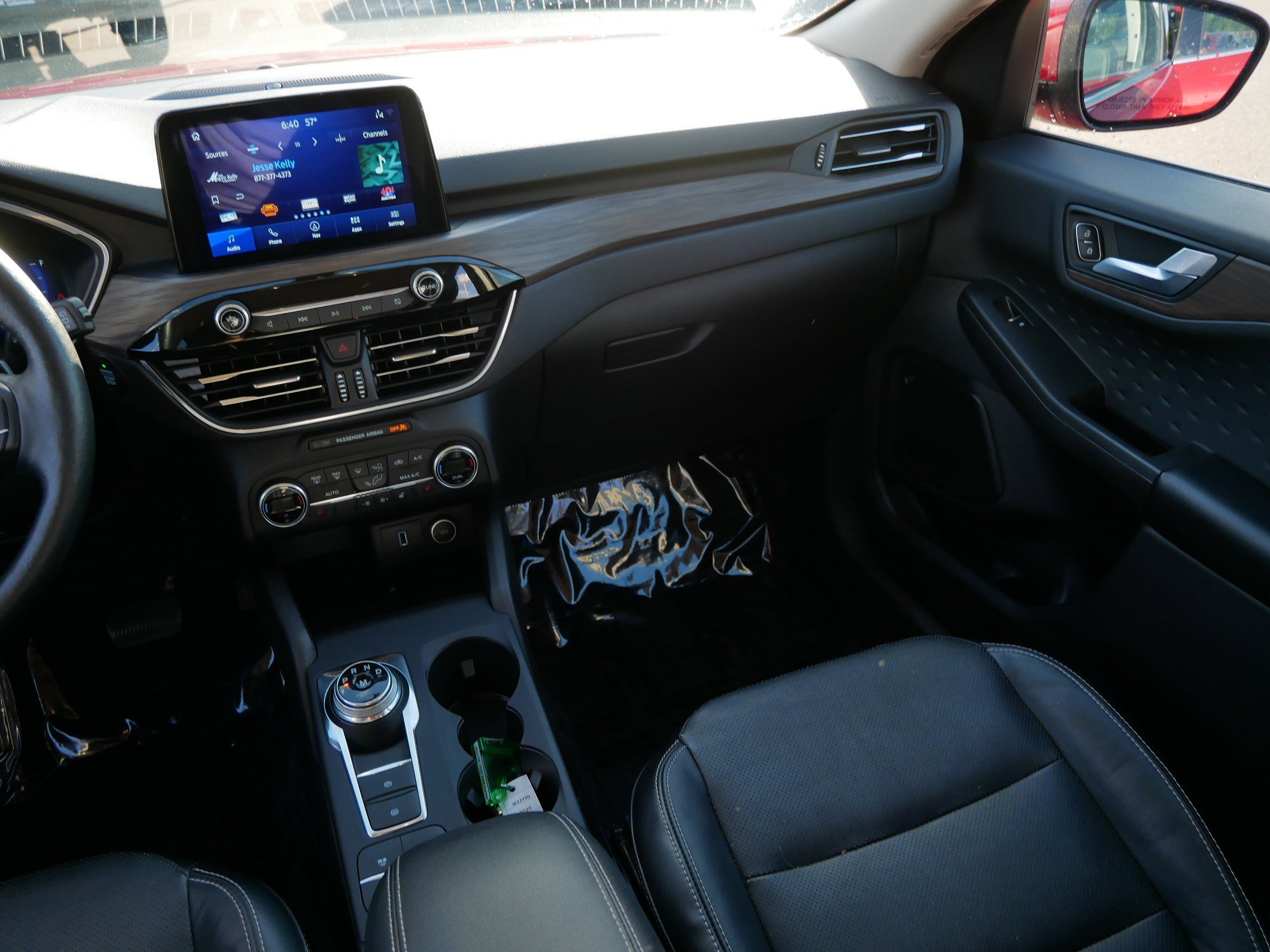 Certified 2020 Ford Escape Titanium AWD/4WD image 11