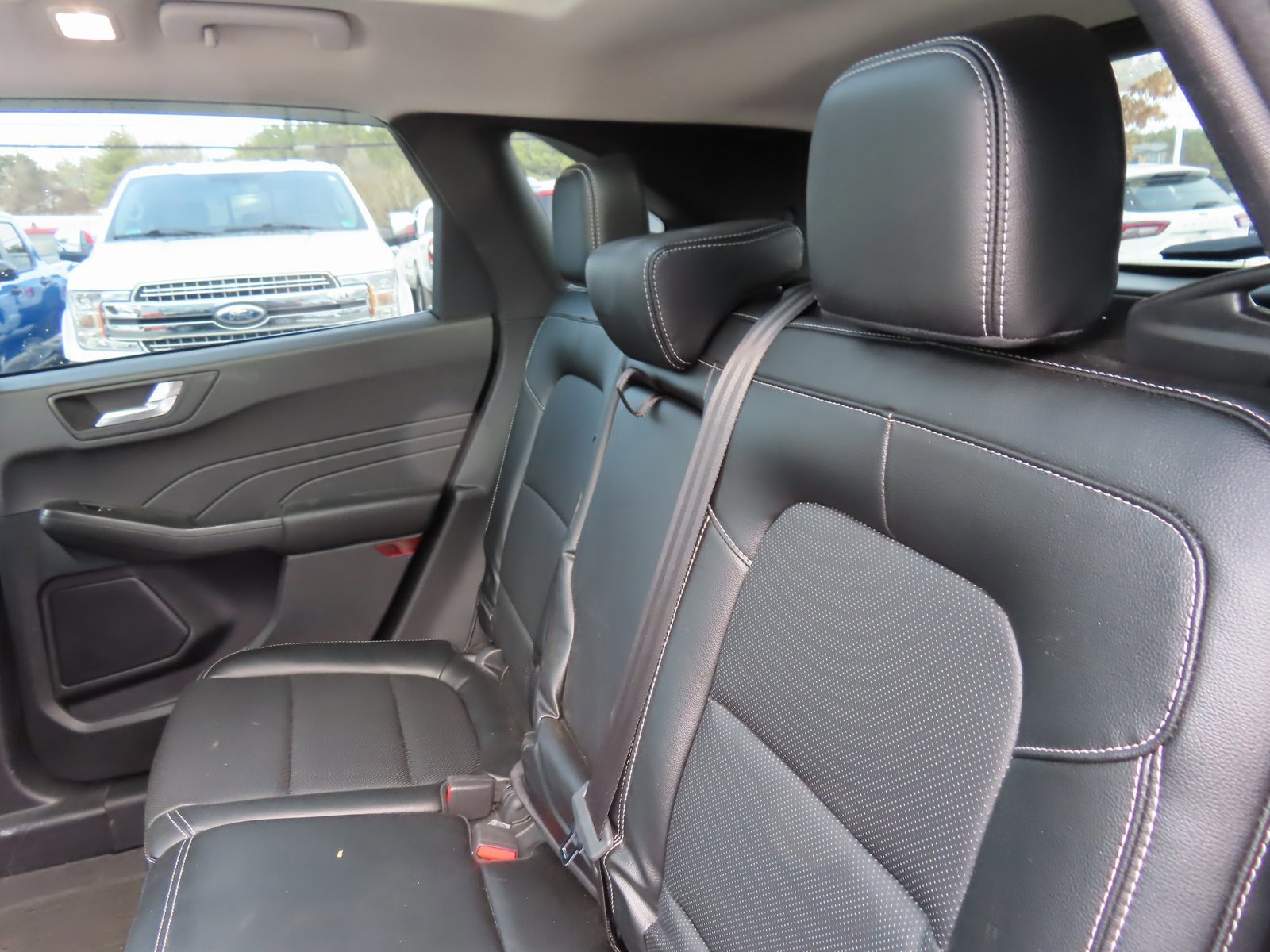 Certified 2022 Ford Escape Titanium w/ Class II Trailer Tow Package image 32