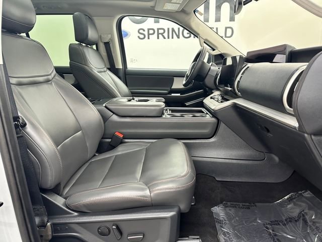 Certified 2025 Ford Expedition Active image 11