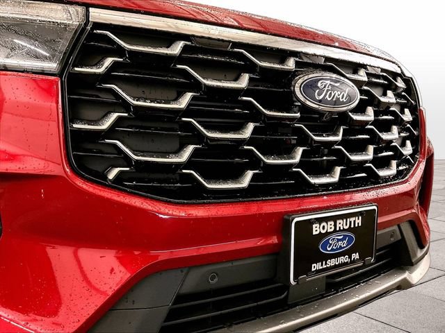 Certified 2025 Ford Explorer Platinum w/ Ultimate Package AWD/4WD image 30