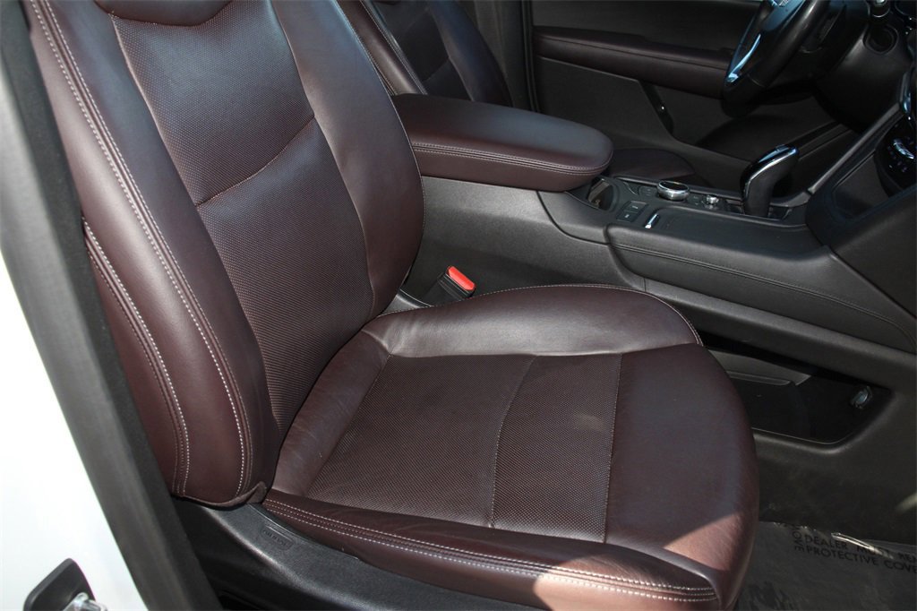 Used 2020 Cadillac XT6 Premium Luxury image 28