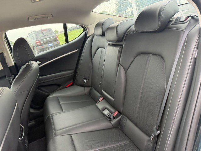 Used 2025 Genesis G70 2.5T AWD/4WD image 25