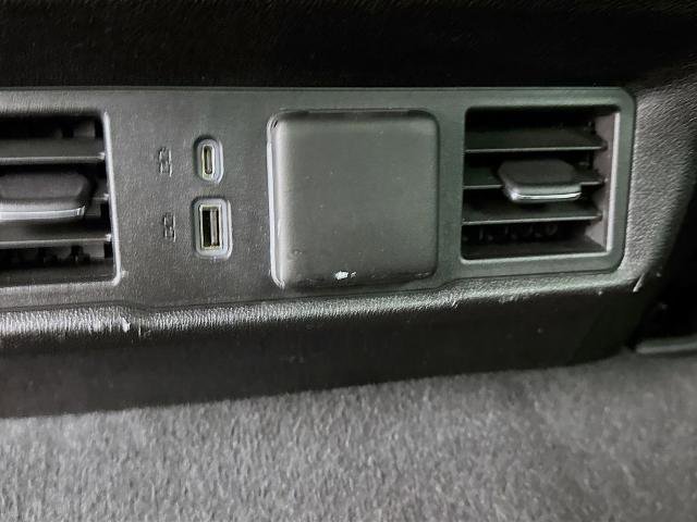 Used 2022 Chevrolet Silverado 1500 LT image 25