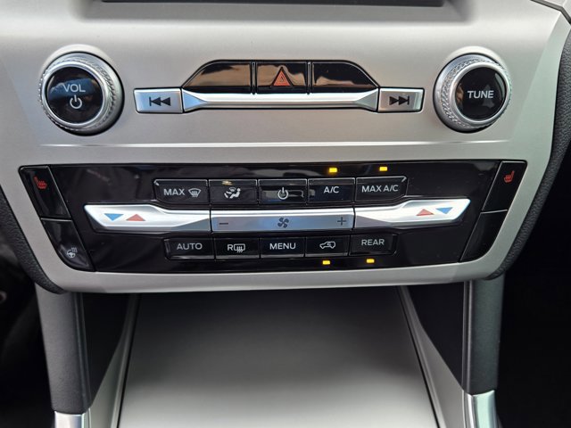 Certified 2022 Ford Explorer XLT w/ Equipment Group 202A image 16