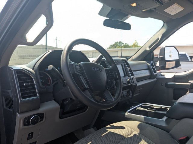 Certified 2022 Ford F250 XLT w/ Black Appearance Package AWD/4WD image 15