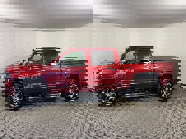 Used 2018 GMC Sierra 1500 Denali image 2
