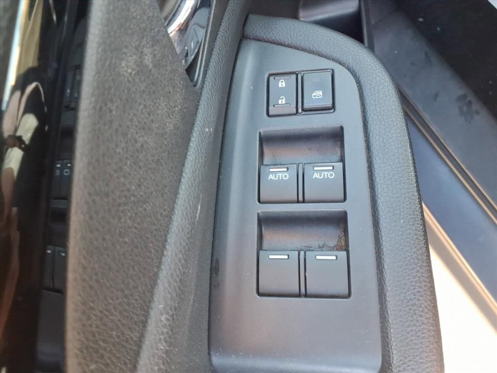 Used 2019 Honda Pilot Touring image 16