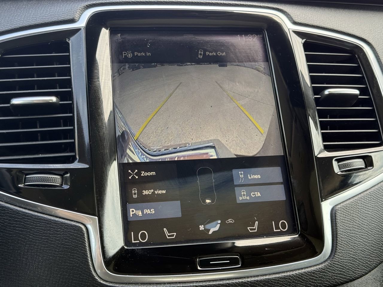 Used 2018 Volvo XC90 T6 Momentum w/ Convenience Package AWD/4WD image 18