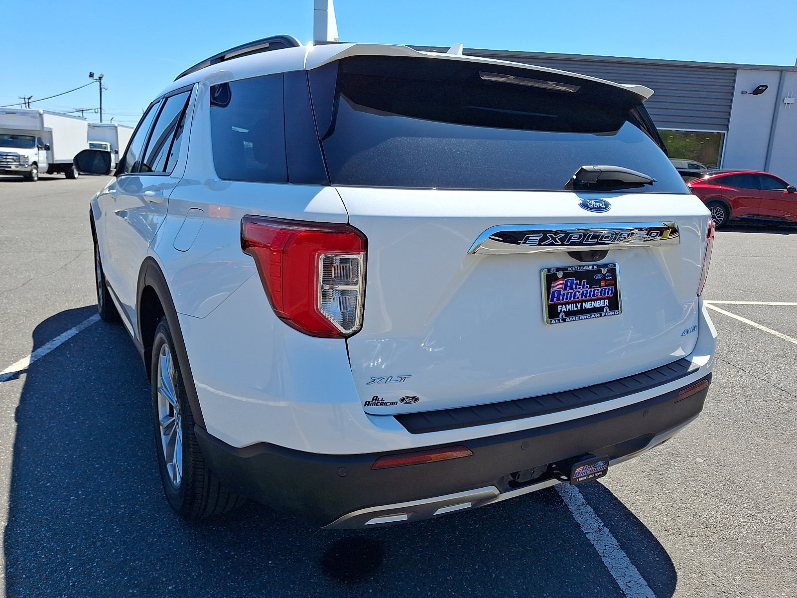 Certified 2023 Ford Explorer XLT w/ Equipment Group 202A AWD/4WD image 8