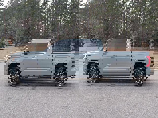 Used 2025 Toyota Tundra Limited image 2