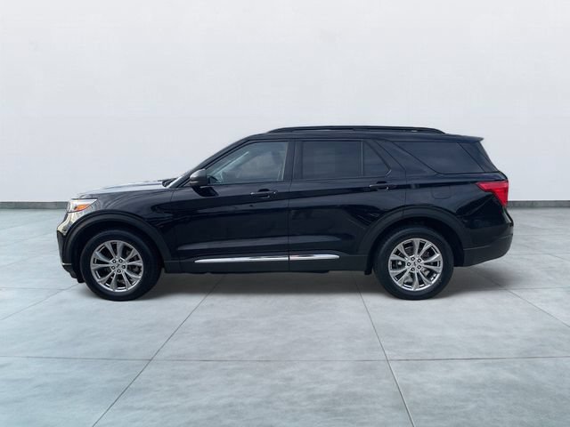Certified 2021 Ford Explorer XLT w/ Equipment Group 202A AWD/4WD image 4