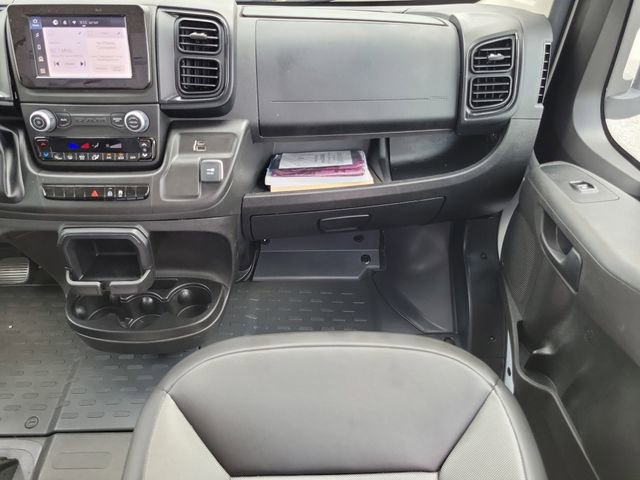 Used 2023 RAM ProMaster 2500 FWD image 11