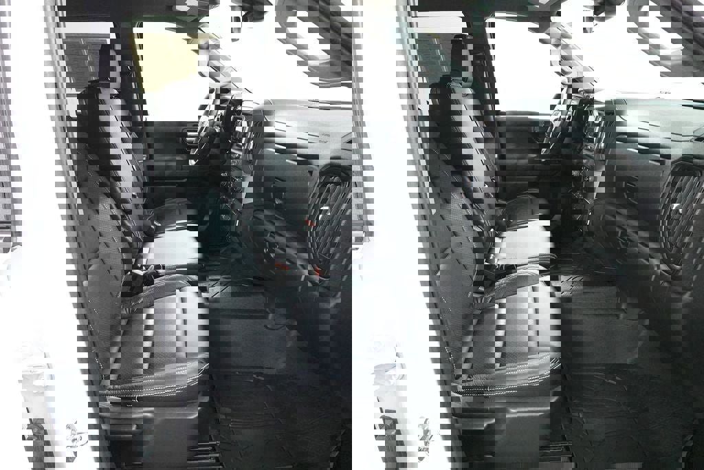 Used 2023 Chevrolet Silverado 1500 Custom w/ Rally Edition AWD/4WD image 31