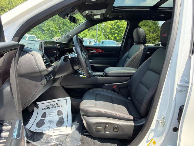 Used 2025 Chevrolet Traverse Z71 w/ Enhanced Driving Package AWD/4WD image 9