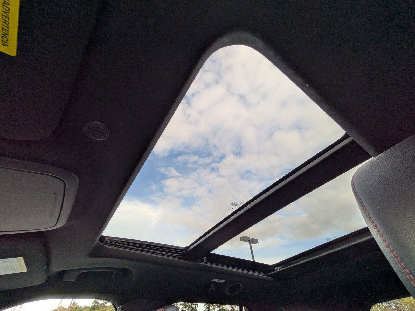 Certified 2024 Ford Explorer ST-Line w/ Class IV Trailer Tow Package image 24