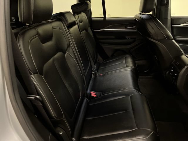 Used 2025 Jeep Grand Cherokee Limited w/ Trailer Tow Package AWD/4WD image 7