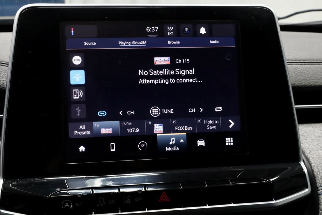 Used 2025 Jeep Compass Latitude image 9