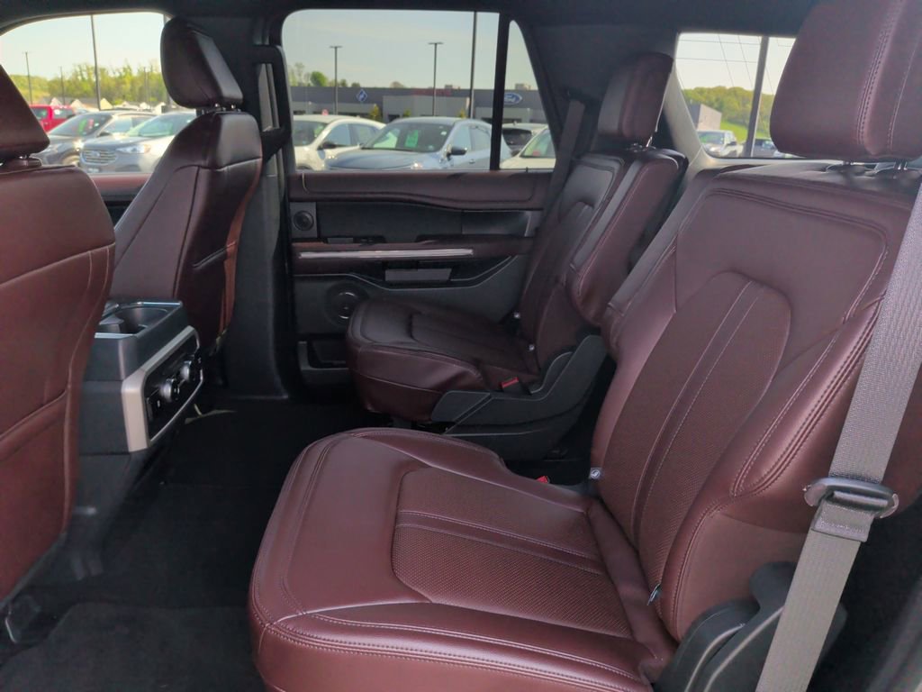 Certified 2024 Ford Expedition Limited AWD/4WD image 6