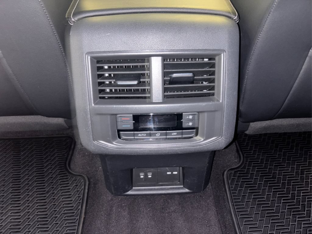 Used 2022 Volkswagen Atlas SE FWD image 31