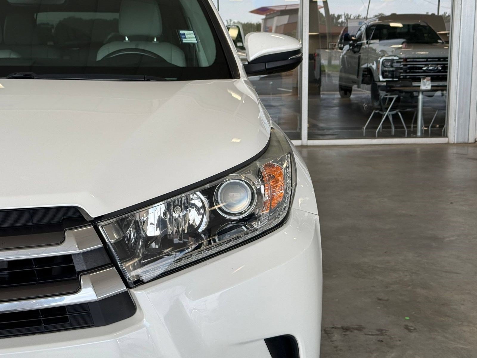 Used 2018 Toyota Highlander Limited AWD/4WD image 11