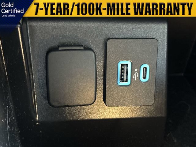 Certified 2024 Ford Explorer XLT RWD image 30