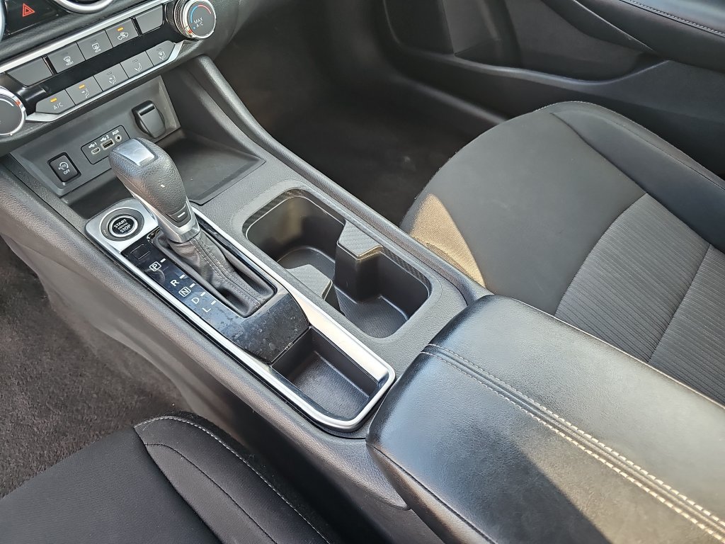 Used 2024 Nissan Sentra SV FWD image 23