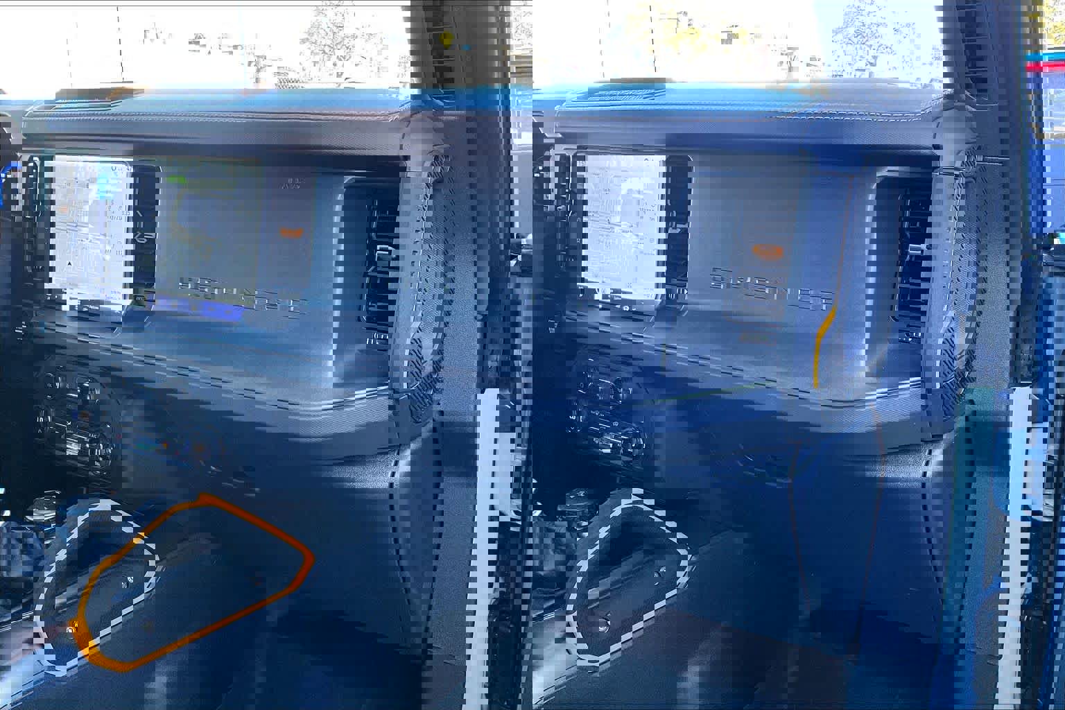 Certified 2024 Ford Bronco Badlands w/ Sasquatch Package image 20