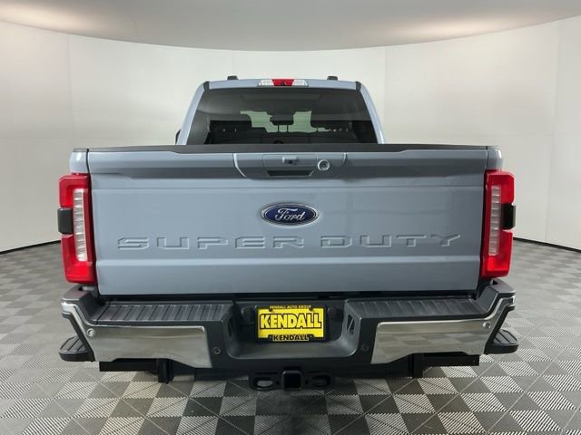 Certified 2025 Ford F350 Lariat w/ FX4 Off-Road Package AWD/4WD image 5