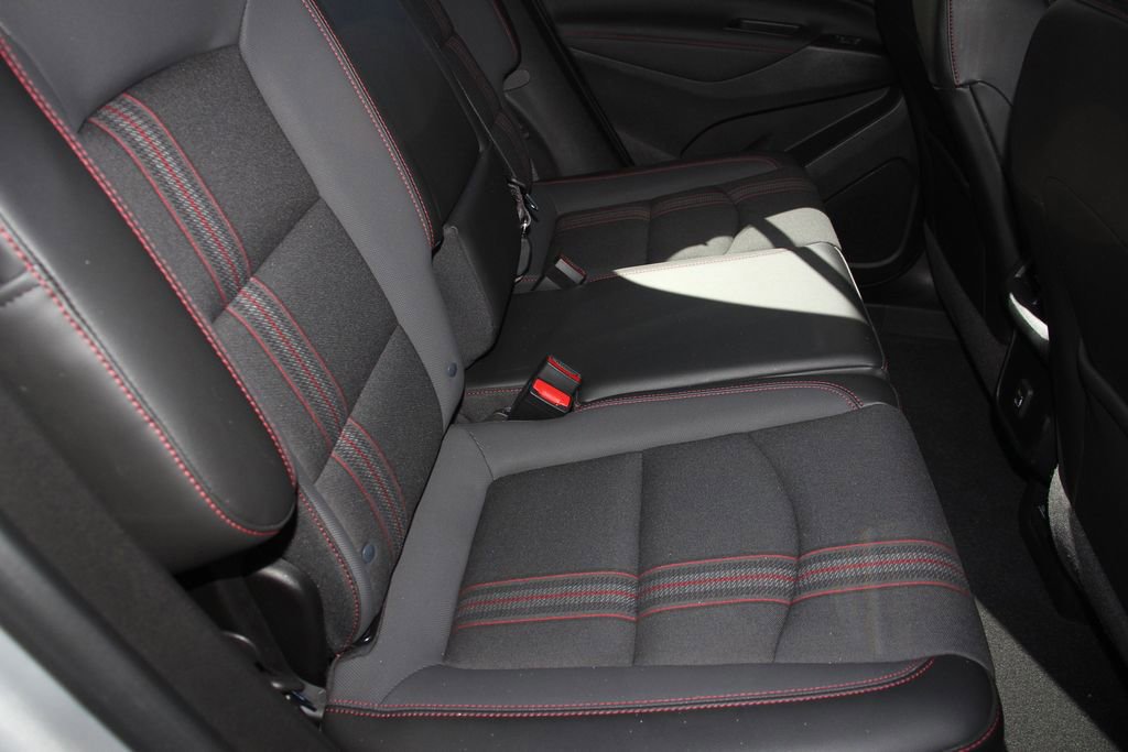 Used 2022 Chevrolet Equinox RS w/ Infotainment Package image 25