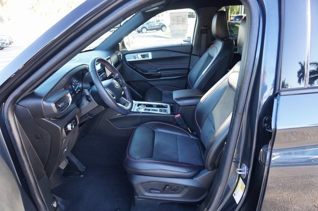 Certified 2023 Ford Explorer ST-Line w/ Class IV Trailer Tow Package image 30