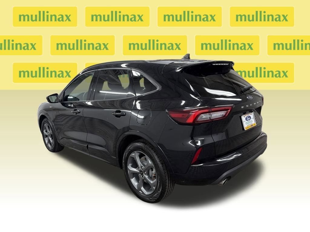 Certified 2023 Ford Escape ST-Line image 10