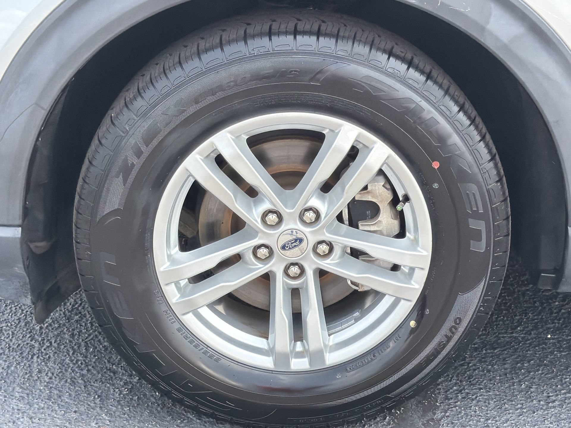 Certified 2021 Ford Explorer XLT RWD image 31