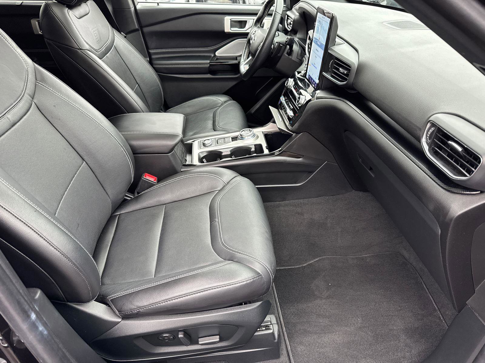 Certified 2022 Ford Explorer ST image 17