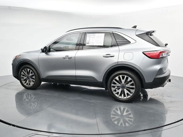 Certified 2022 Ford Escape Titanium w/ Class II Trailer Tow Package AWD/4WD image 6