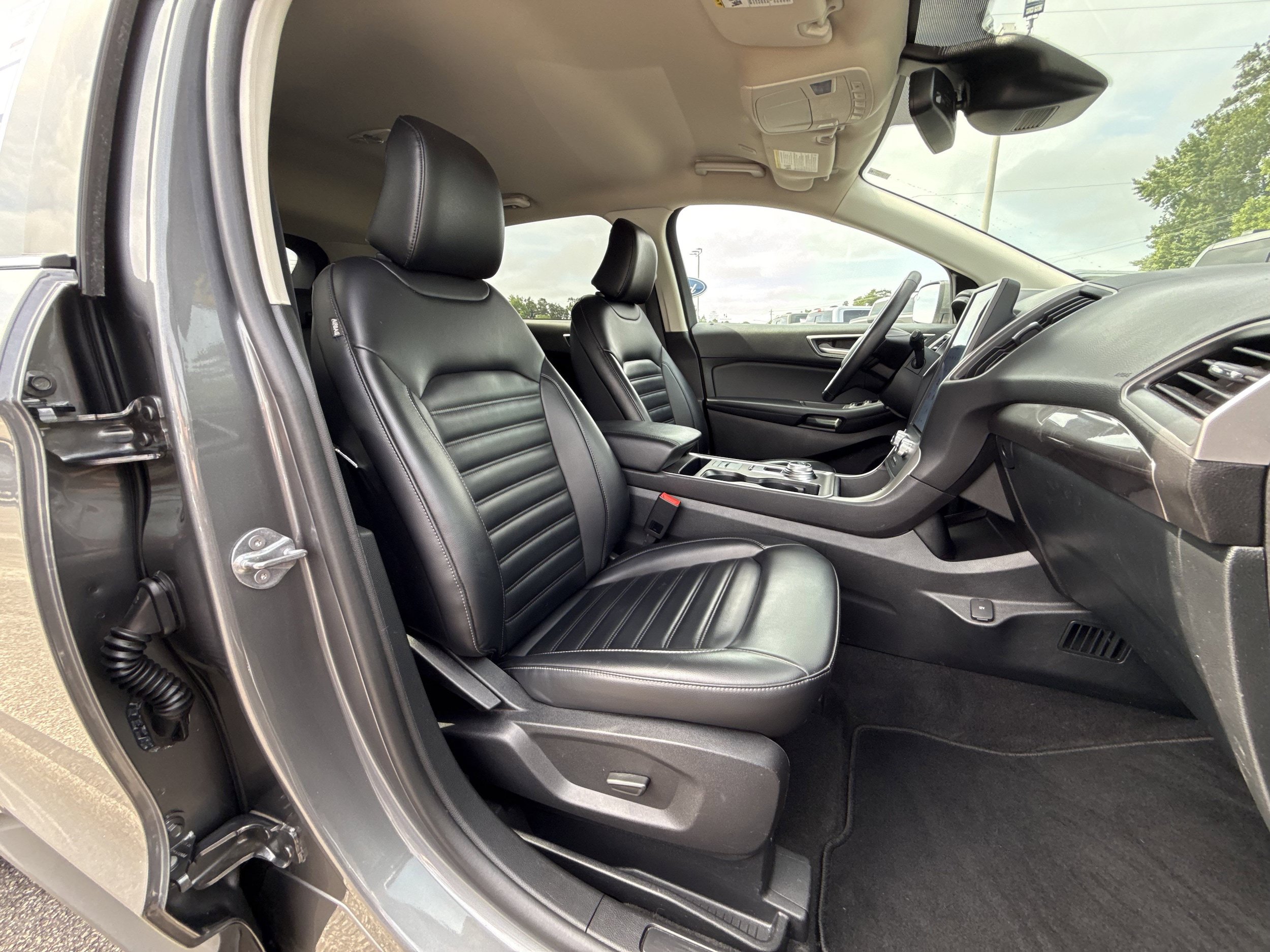 Certified 2024 Ford Edge SEL AWD/4WD image 11