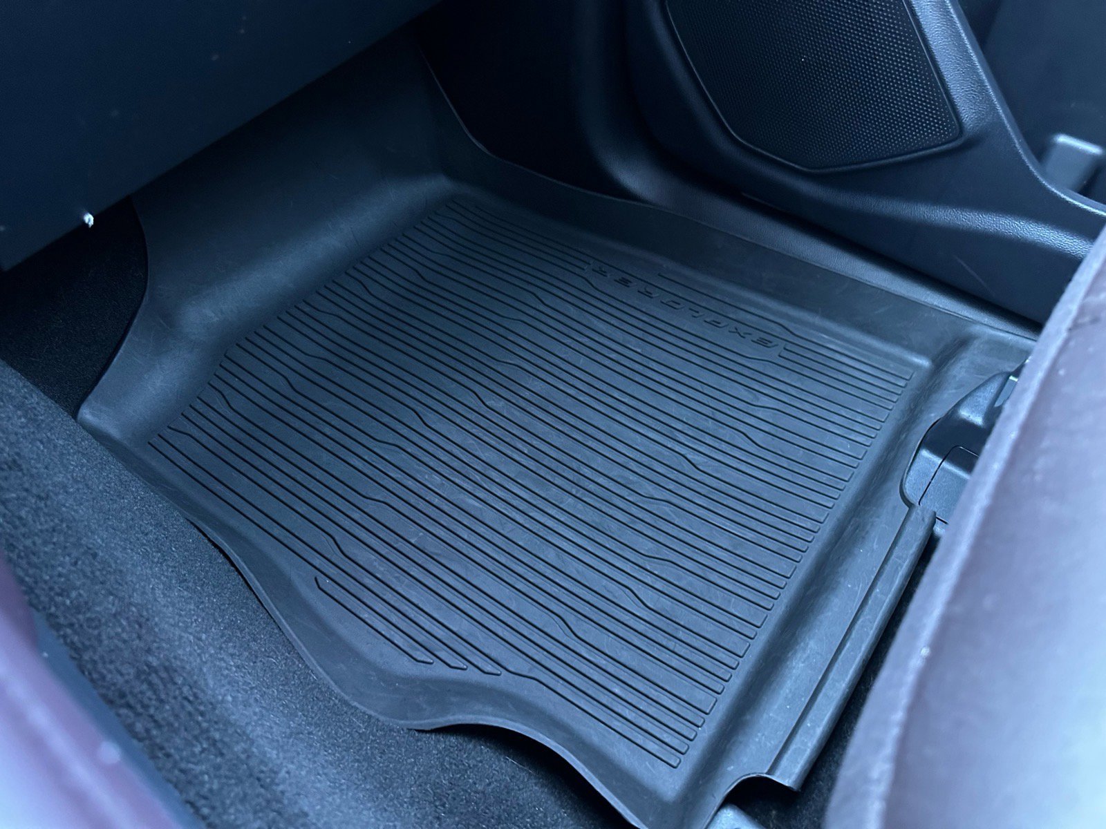 Certified 2025 Ford Explorer Platinum w/ LUX Leather Package image 40