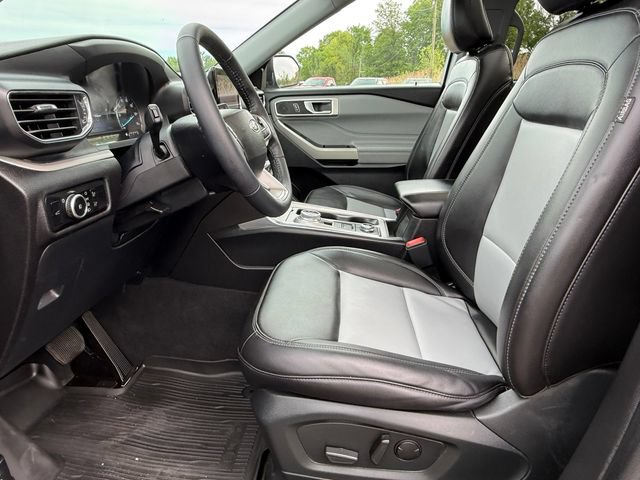 Certified 2023 Ford Explorer XLT w/ Equipment Group 202A AWD/4WD image 20