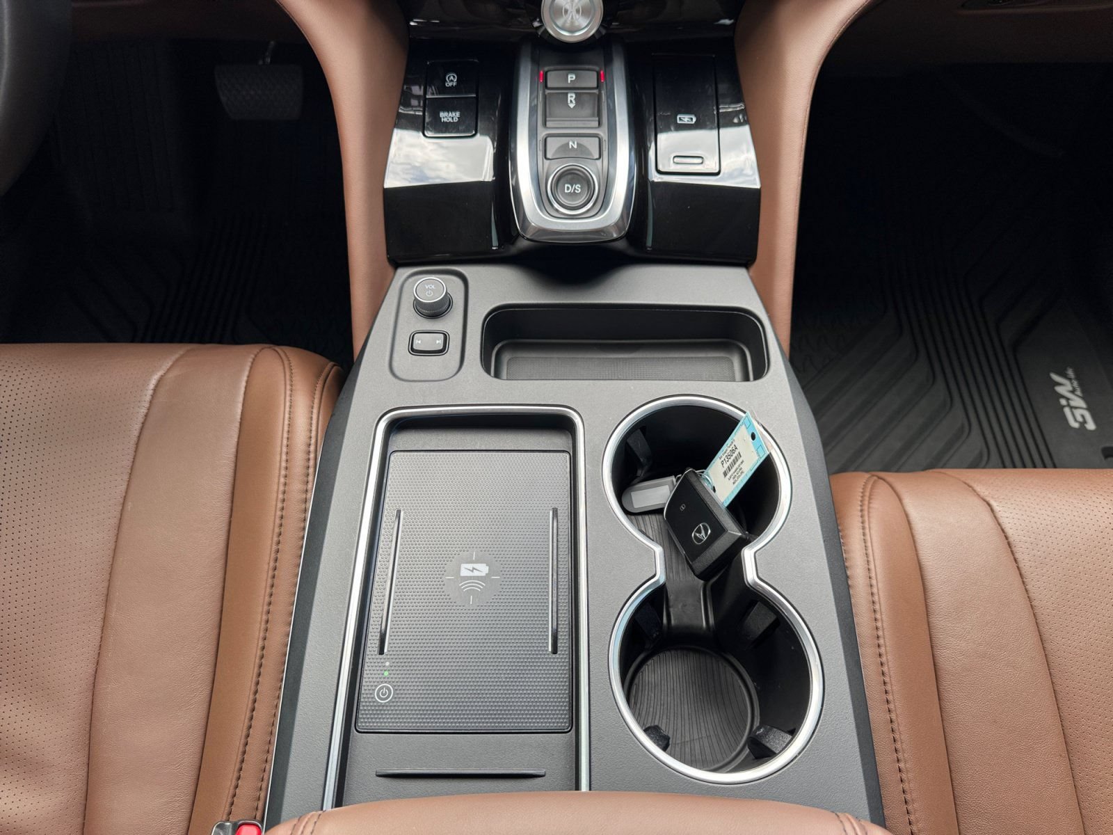 Used 2025 Acura MDX SH-AWD w/ Technology Package image 11