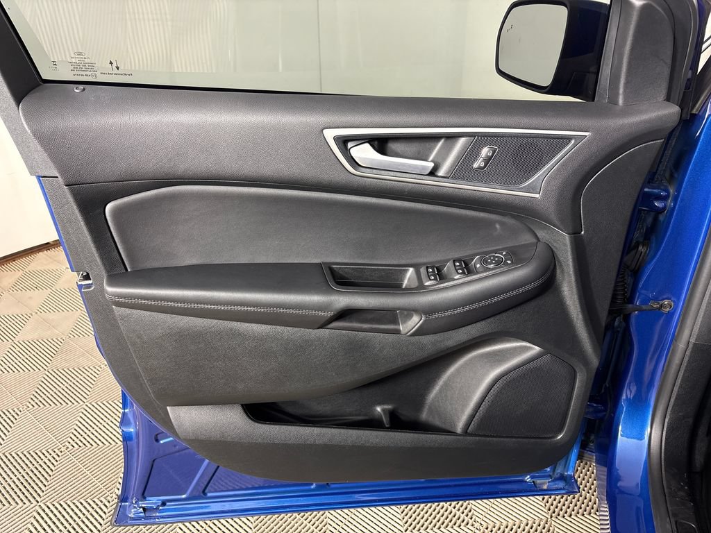Certified 2024 Ford Edge SEL AWD/4WD image 16