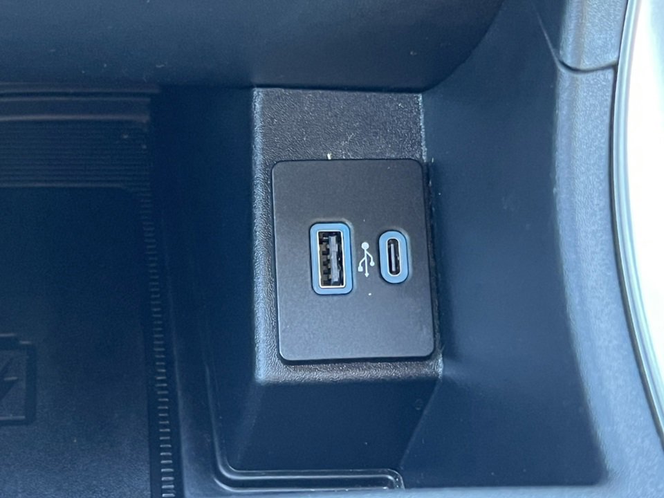 Certified 2022 Ford Edge SEL w/ Convenience Package image 34