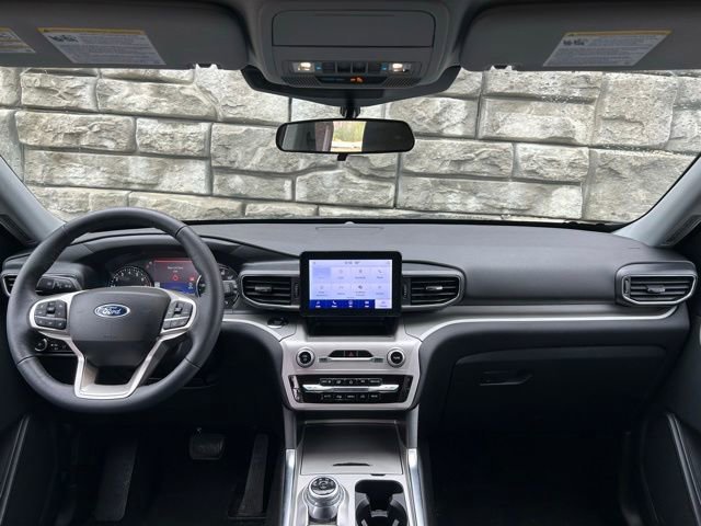 Certified 2023 Ford Explorer XLT w/ Equipment Group 202A AWD/4WD image 10