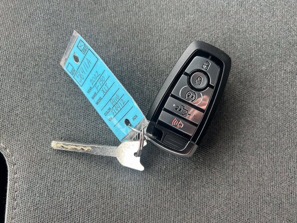 Certified 2022 Ford F150 XLT w/ Equipment Group 302A High image 36