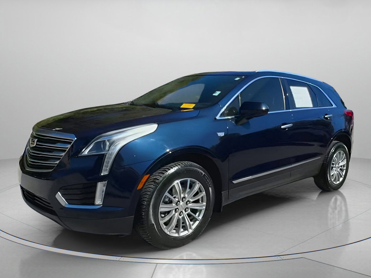 Used 2017 Cadillac XT5 Luxury w/ Driver Awareness Package image 5