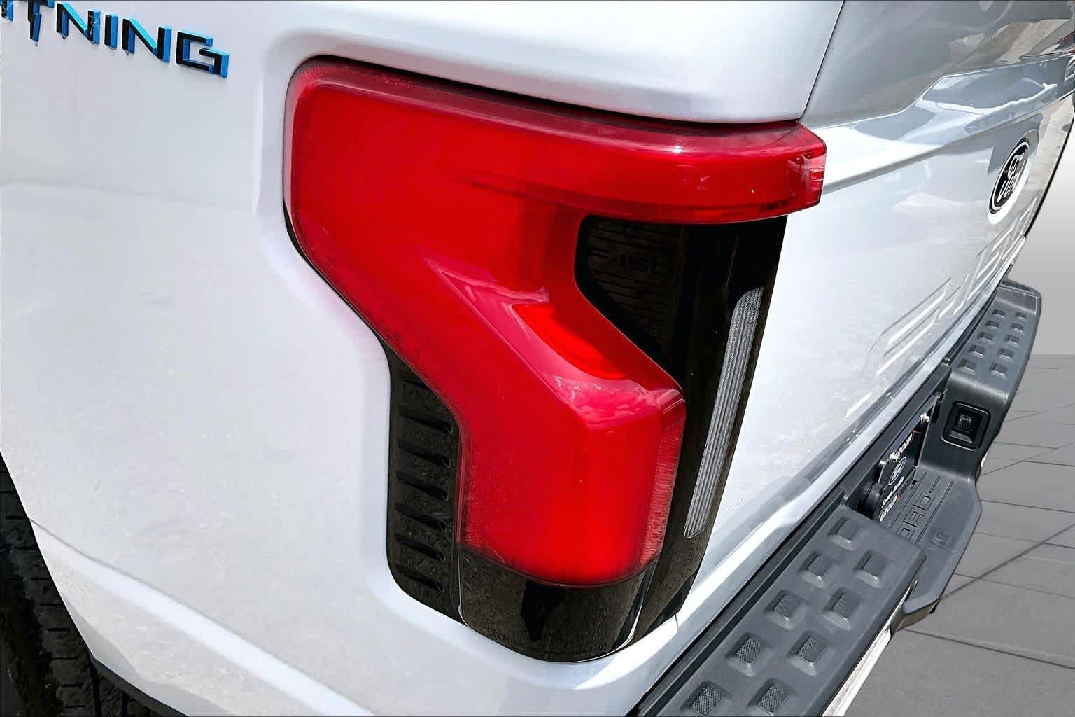 Certified 2025 Ford F150 Lightning Flash AWD/4WD image 27