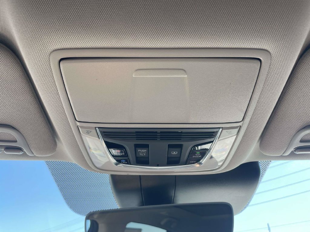 Used 2020 Acura RDX w/ Technology Package AWD/4WD image 29