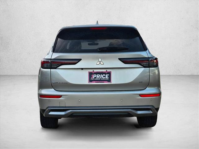 Used 2026 Mitsubishi Outlander SE FWD image 6