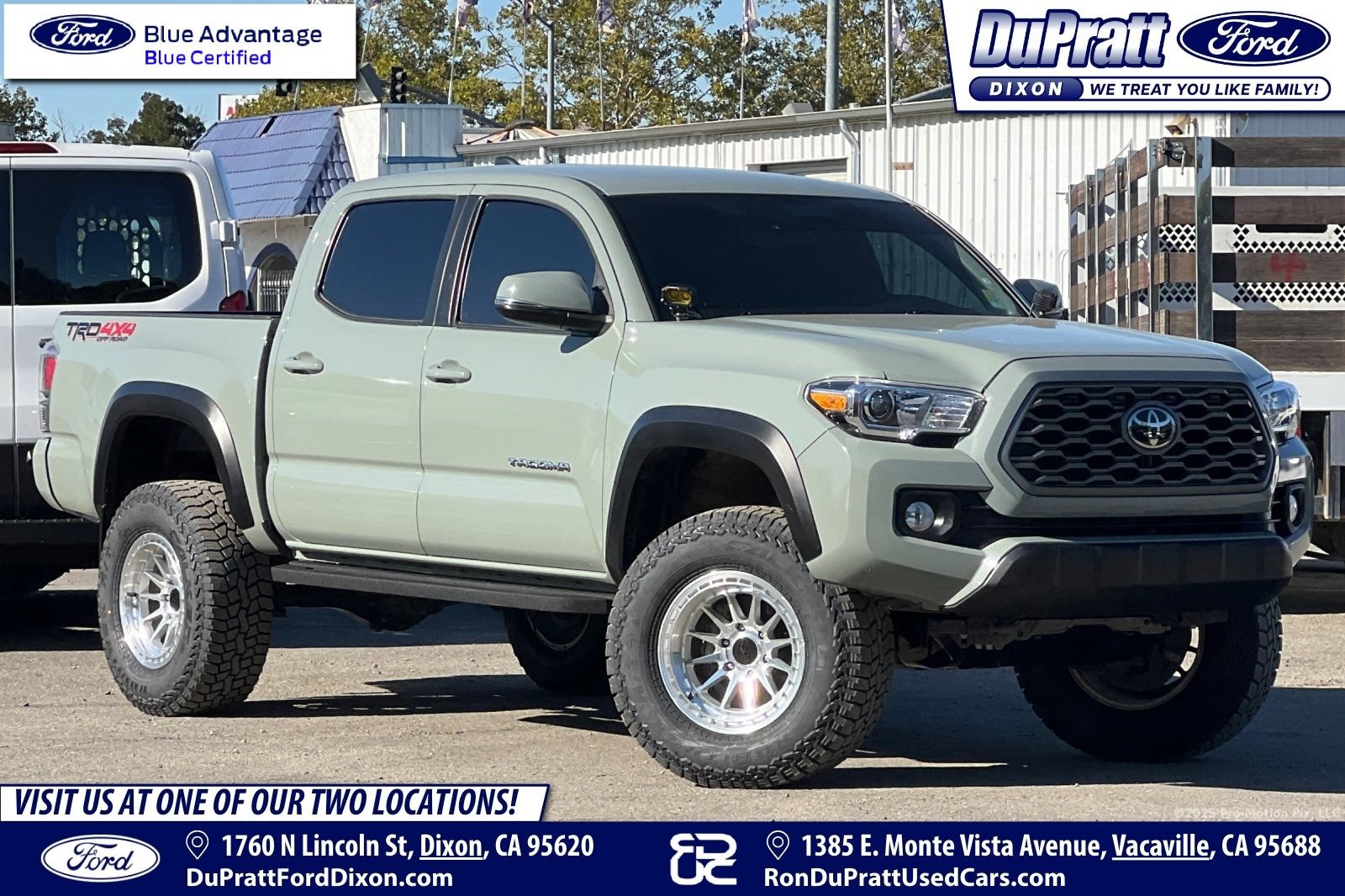 Used 2023 Toyota Tacoma TRD Off-Road w/ Technology Package AWD/4WD image 1