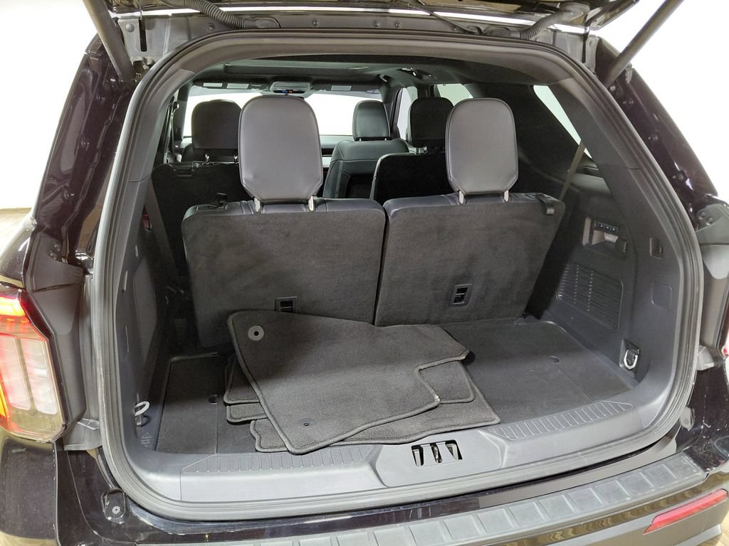 Certified 2025 Ford Explorer ST-Line w/ Premium Package AWD/4WD image 43