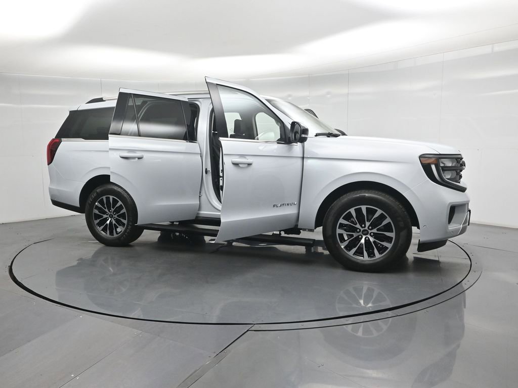 Certified 2025 Ford Expedition Platinum AWD/4WD image 32