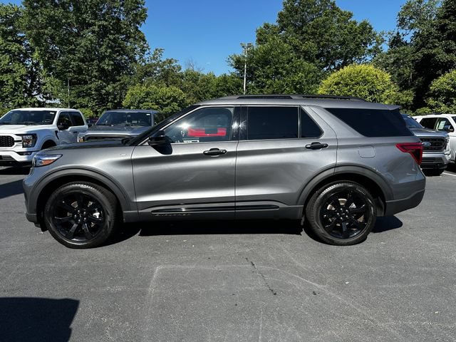 Certified 2023 Ford Explorer ST-Line w/ Class IV Trailer Tow Package AWD/4WD image 8